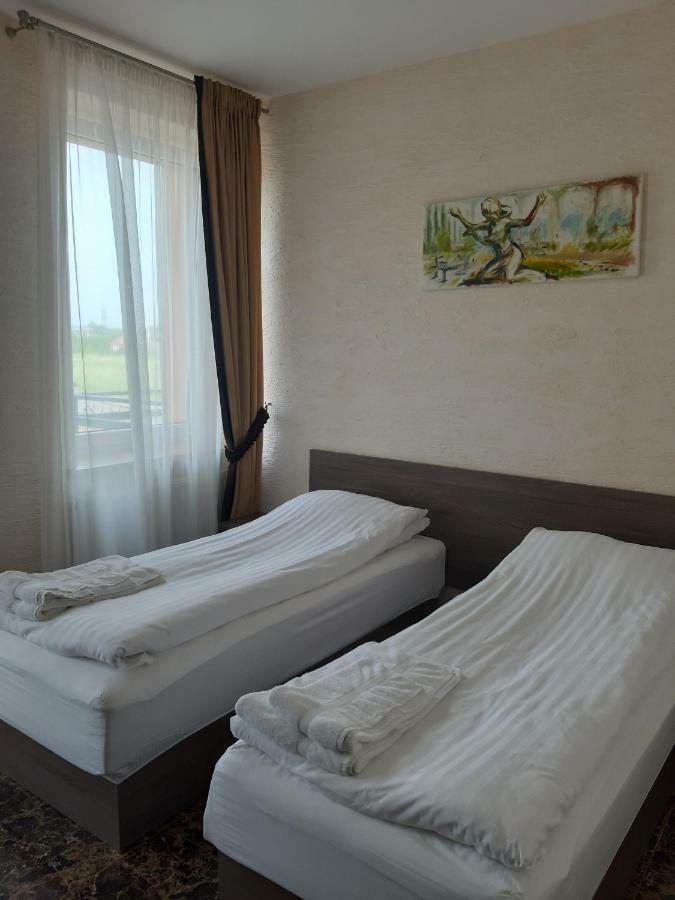 Arka Hotel Mažeikiai Eksteriør billede